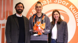 Eczacıbaşı Dynavit, Elif Şahin ile S&ouml;zleşme Uzattı