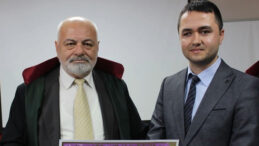 Emekli Olamadı, Avukatını Vurdu