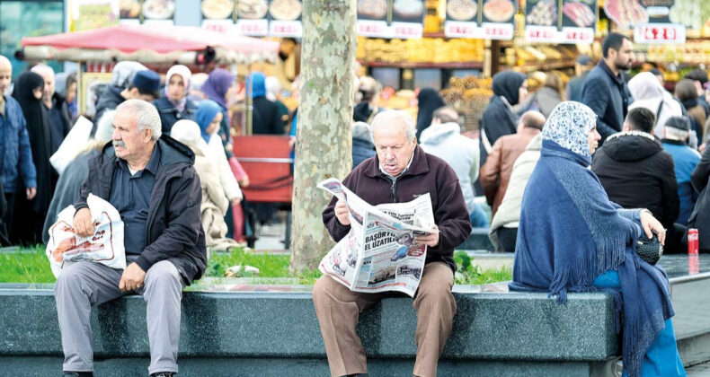 Emekliler Yeni Zam İ&ccedil;in Yasayı Bekliyor