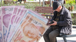 Emeklilere Zam Farkları Yarın Hesaplara Yatırılacak