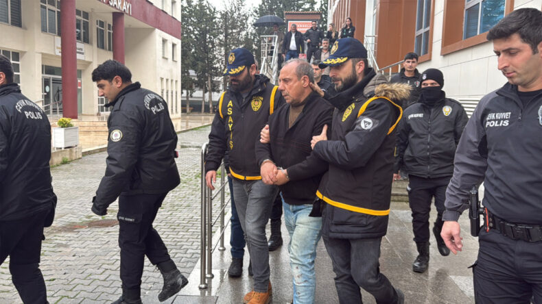 Emeklilik Başvurusu Reddedilen Ş&uuml;pheli Avukatı Vurdu