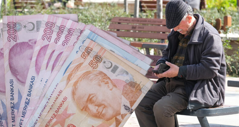 En D&uuml;ş&uuml;k Emekli Maaşı Belli Oldu