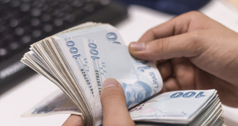 En Düşük Emekli Maaşı Düzenlemesi Yarın Meclis'te