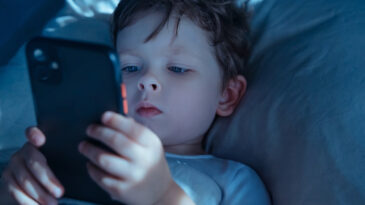 Endişe Verici Araştırma: Cihaz Kullanımı &Ccedil;ocuklar &Uuml;zerinde Olumsuz Etkiler Yaratıyor