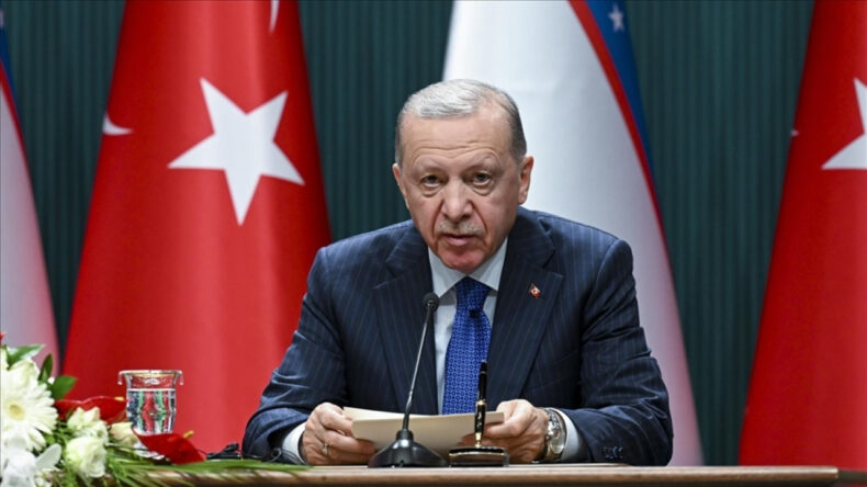 Erdoğan: Konutlar Deprem B&ouml;lgesine Ayrı Bir G&uuml;zellik Kazandırdı