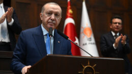 Erdoğan: Mandacı ekonomistlere kulak vermeyin