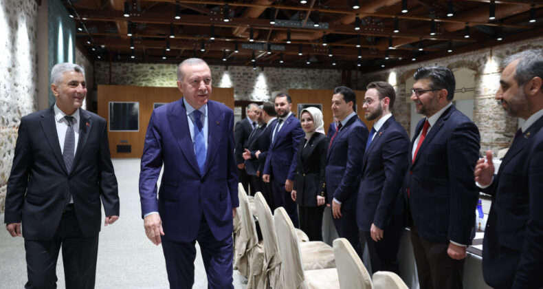 Erdoğan, M&Uuml;SİAD ile G&ouml;r&uuml;şt&uuml;