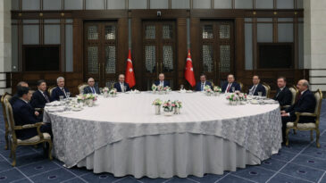Erdoğan, Yasama, Y&uuml;r&uuml;tme ve Yargı Temsilcileriyle Bir Araya Geldi