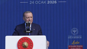 Erdoğan&rsquo;ın Mitinginde 'Fotoğraf Baskısı' İddiası