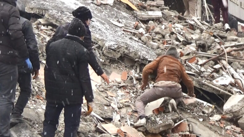 Erg&uuml;n Apartmanı Davasında Verilen Karar: Belediye G&ouml;revlileri Cezalandırıldı