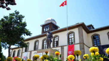 Erzurum Kongre Binası Ge&ccedil;ici Olarak Ziyarete Kapatıldı