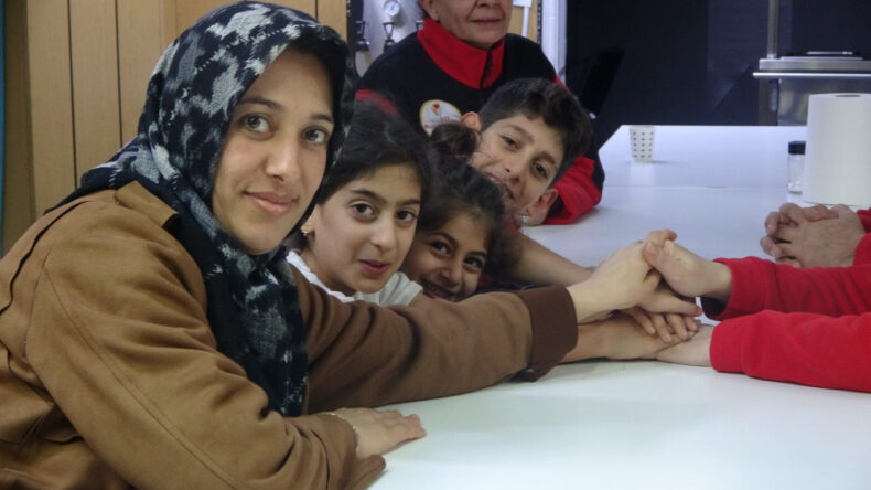 Eşi cezaevine girdi, kayınvalidesi evden kovdu: 'Erkek torunumu bırak git'