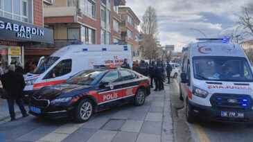 Eski Eşine Saldırdı, Kayınvalidesini &Ouml;ld&uuml;rd&uuml;, Ardından İntihar Etti