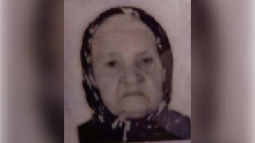Evinde &ccedil;ıkan yangında dumandan zehirlenerek &ouml;ld&uuml;