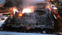 Fabrika Yangınında &Uuml;&ccedil; Kişinin &Ouml;l&uuml;m&uuml;ne Neden Olan Dava Ertellendi