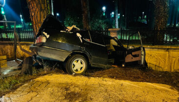 Feci Kaza: Otomobil Hurda Yığınına D&ouml;n&uuml;şt&uuml;