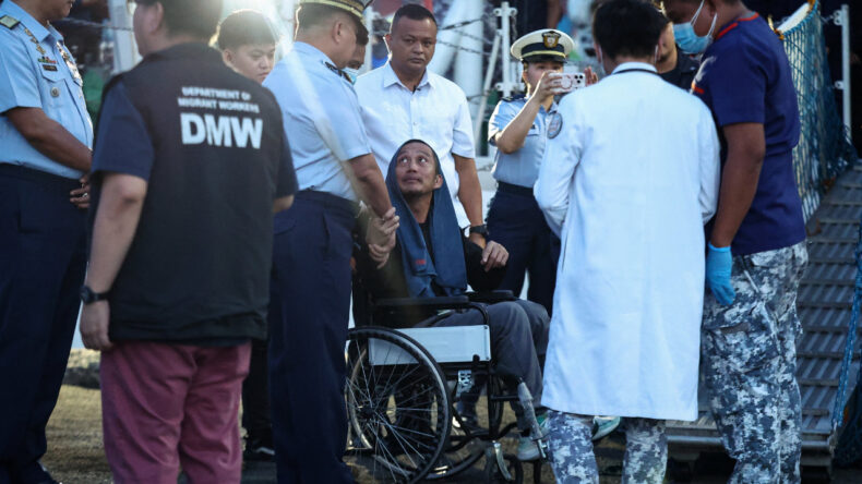 Filipinler&rsquo;de 359 Kişiyi Taşıyan Gemi Battı