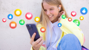 Fransa'da 15 Yaş Altı i&ccedil;in Sosyal Medya Kısıtlaması