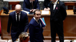 Fransa'da Yeni H&uuml;k&uuml;met Krizi Alarmı