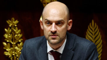 Fransa'dan Rusya'ya Yaptırım Paketi A&ccedil;ıklaması