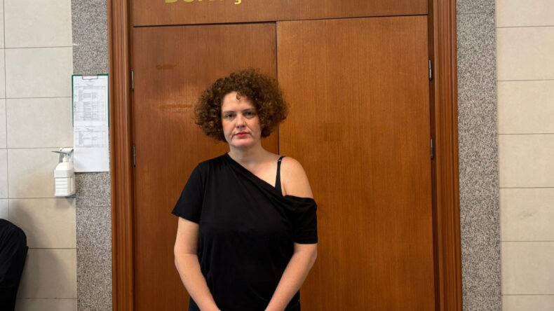 Gazeteci Elif Akgül Beraat Etti