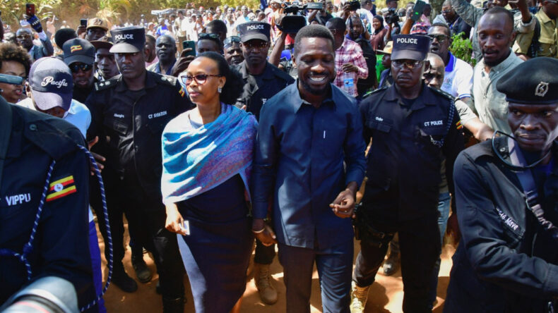 Genelkurmay Başkanı'nın Muhalefet Liderine Tehdit: "&Ouml;lmesi İ&ccedil;in Dua Ediyorum"