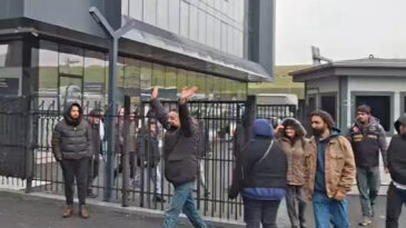 G&ouml;zaltına alınan SOL Parti &uuml;yelerine 'ev hapsi' kararı