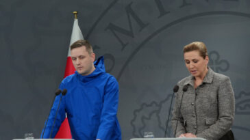 Gr&ouml;nlandlı Liderden A&ccedil;ıklama: Tercihimiz Danimarka