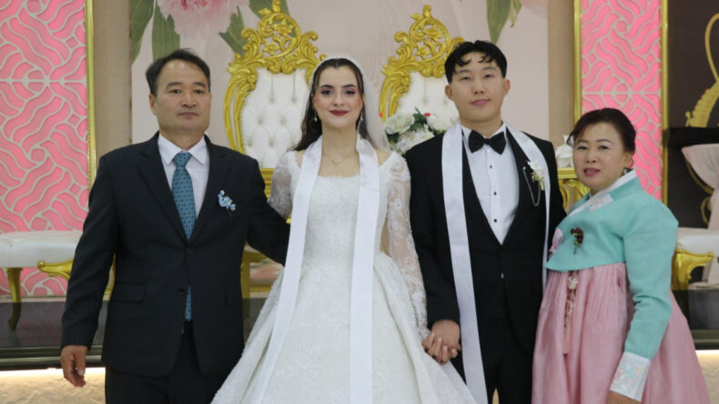 G&uuml;ney Koreli Damat ile Rizeli Gelin Evlendi