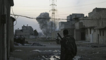 Halep'te &Ccedil;atışmalar: Suriye Ordusu Ter&ouml;rist Hedefleri Vuruyor