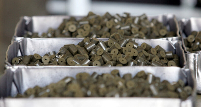 Her Şeyi Yasakladılar, Bir &Uuml;r&uuml;n Hari&ccedil;!