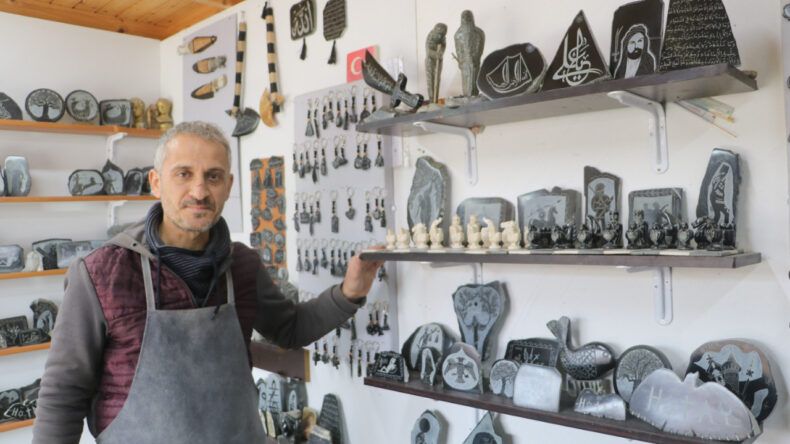 Hobi Olarak Başladı, 25 Yıldır Ekmeğini Taştan &Ccedil;ıkarıyor