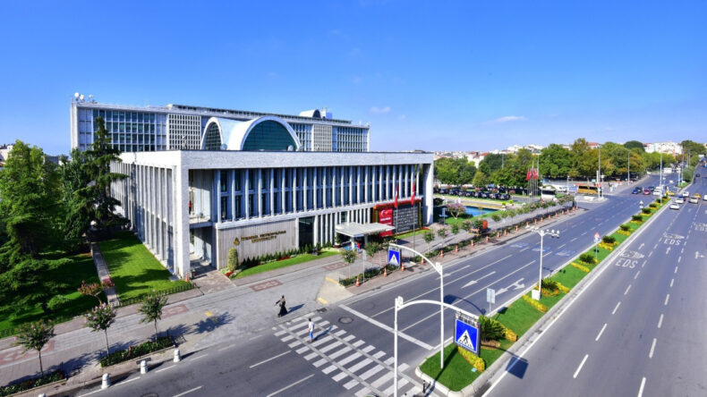 İBB Mahkemeden Zaferle &Ccedil;ıktı, AKP'nin Başvurusu Reddedildi