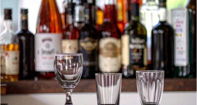 İ&ccedil;ki Devi Şirketler Tehlikede: Sekt&ouml;rde B&uuml;y&uuml;k Bir Kriz Yaşanıyor