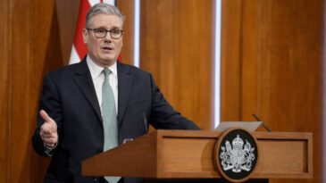 İngiltere Başbakanı'ndan Zelenskiy'e destek mesajı