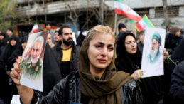 İran'da Şehit Olan G&uuml;venlik G&ouml;revlileri İ&ccedil;in T&ouml;ren D&uuml;zenlendi