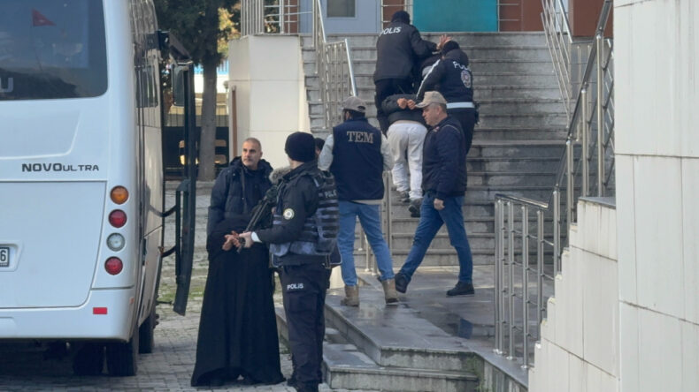 IŞİD Gözaltı Süreci Tartışmalara Neden Oldu