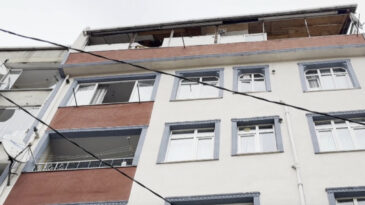 İstanbul'da Bir Evde &Uuml;&ccedil; Ceset Bulundu