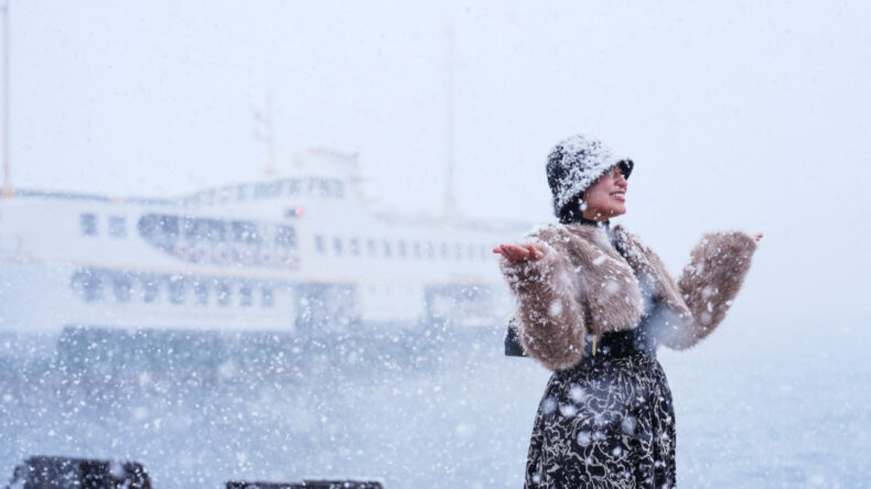 İstanbul'da Bir Hafta İ&ccedil;inde &Uuml;&ccedil; Mevsim: Kar Gitti, Lodos Geliyor, Sağanak Kapıda