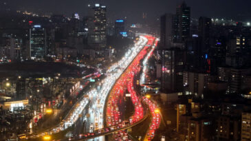 İstanbul&rsquo;da Trafik Fel&ccedil; Oldu