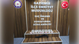 İzmir'de Uyuşturucu Operasyonu: Binlerce Hap Ele Ge&ccedil;irildi