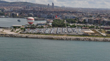 Kadık&ouml;y Rıhtım&rsquo;da Planlanan Cami Projesi Yargıya Taşındı