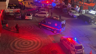 Kamyonetle &Ccedil;arpışan Motosikletli Gen&ccedil; Hayatını Kaybetti
