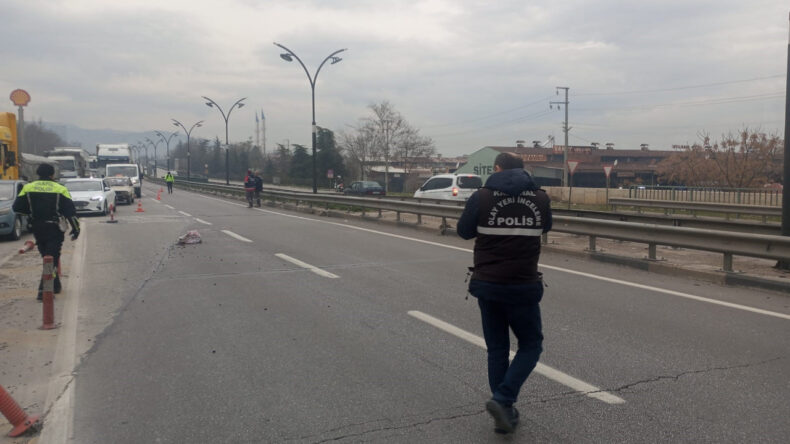 Kamyonun &Ccedil;arptığı Yaşlı Adam Hayatını Kaybetti