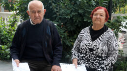 Kanser Hastası &Ccedil;ift Kendi Evlerine Taşınamıyor: Kiracıdan 'Benim de Bir Hayatım Var' Yanıtı