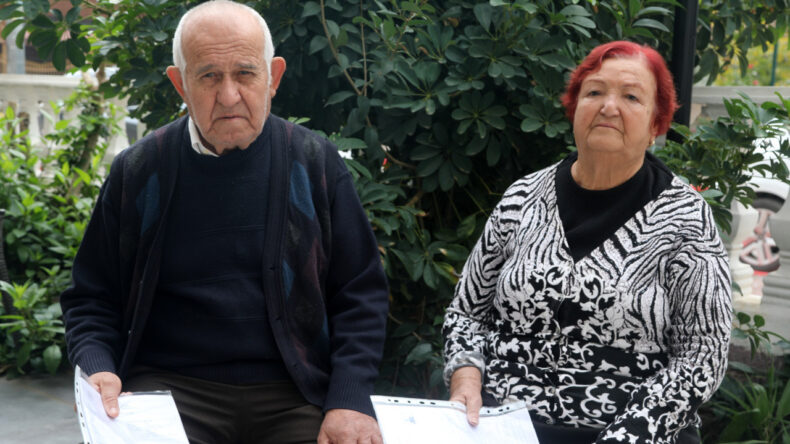 Kanser Hastası &Ccedil;ift Kendi Evlerine Taşınamıyor: Kiracıdan 'Benim de Bir Hayatım Var' Yanıtı