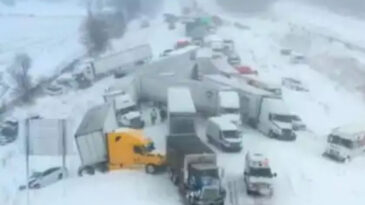 Kar Fırtınası K&acirc;busa D&ouml;n&uuml;şt&uuml;: 100 Ara&ccedil;lık Zincirleme Kaza