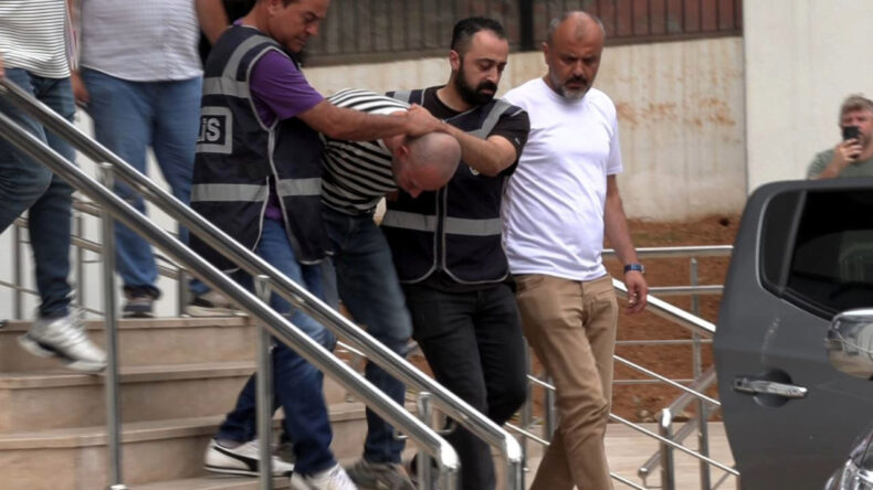 Karısının Cansız Bedeni &Uuml;zerinde Servet Peşinde: Cezaevinden Gelmiş Pişkin Mektup