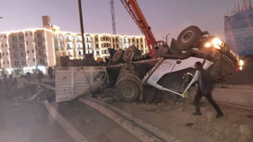 Katliam Gibi Kaza: 22 &Ouml;l&uuml;, 65 Yaralı