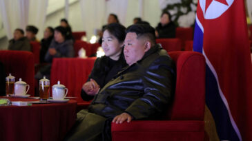 Kim Jong-un Ailesiyle Yeni Yıla Girdi